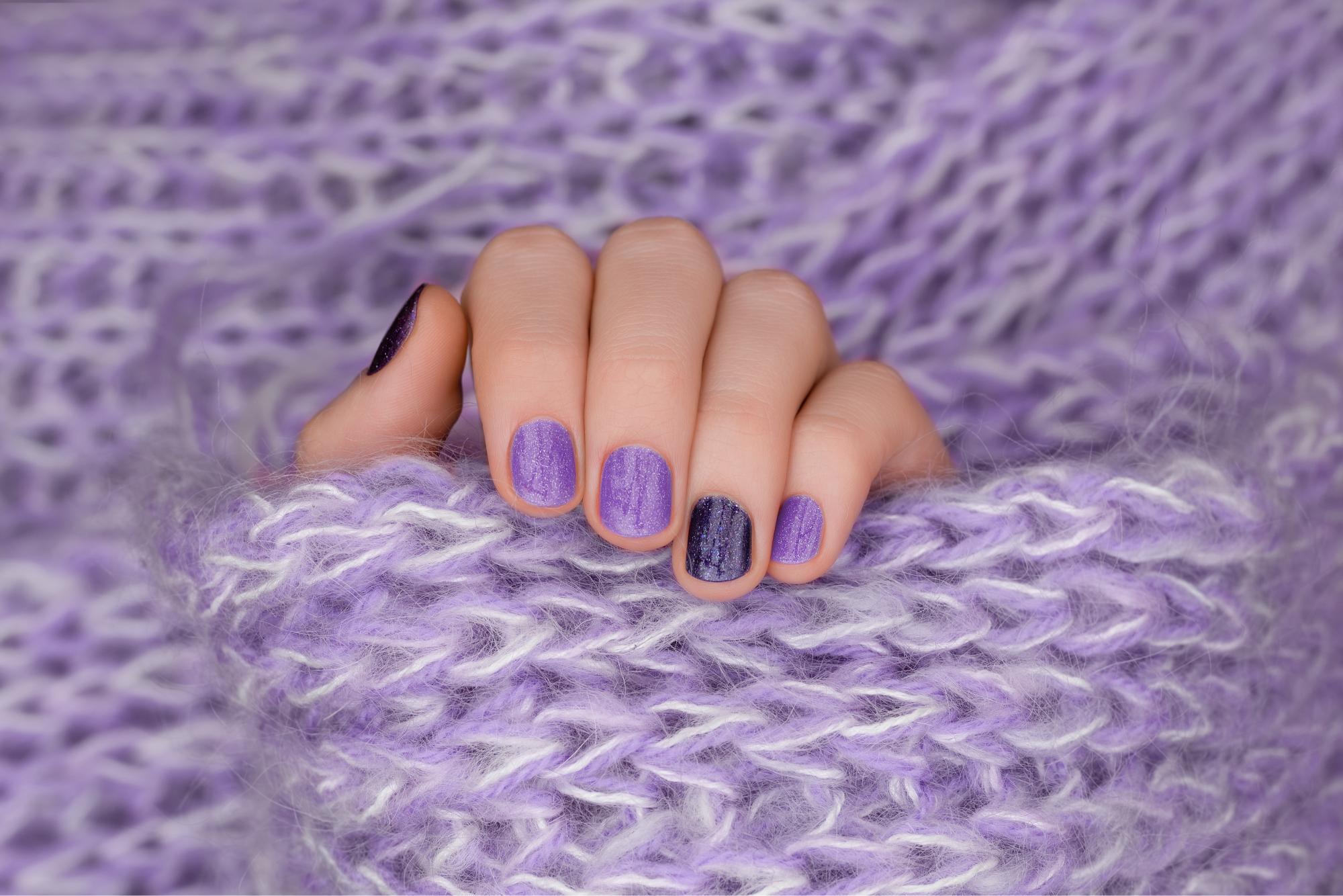 Light purple nails Design